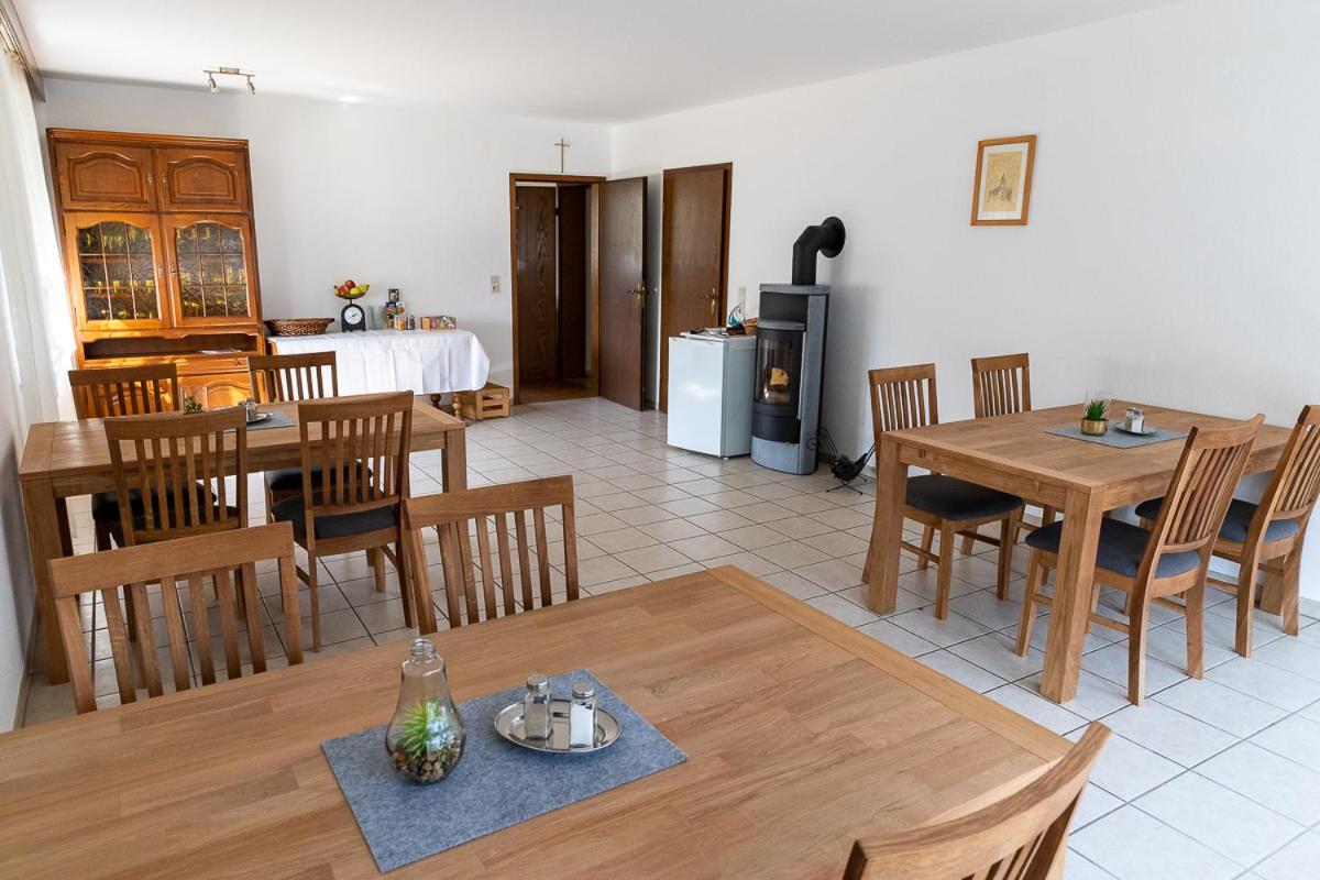 Gaestehaus A21 Kinheim ภายนอก รูปภาพ